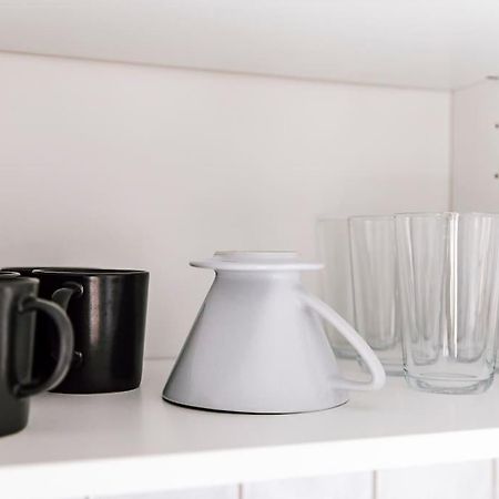 Komplett Neu: 2-Zi Zentral Im Altbau. 24H-Checkin キール エクステリア 写真