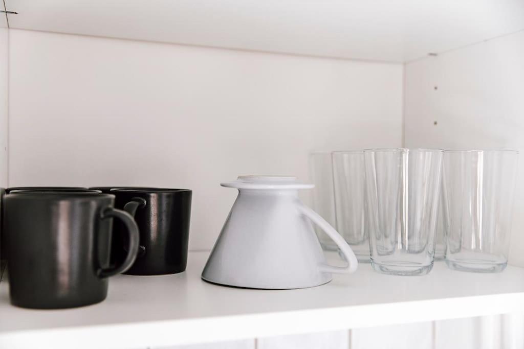 Komplett Neu: 2-Zi Zentral Im Altbau. 24H-Checkin キール エクステリア 写真