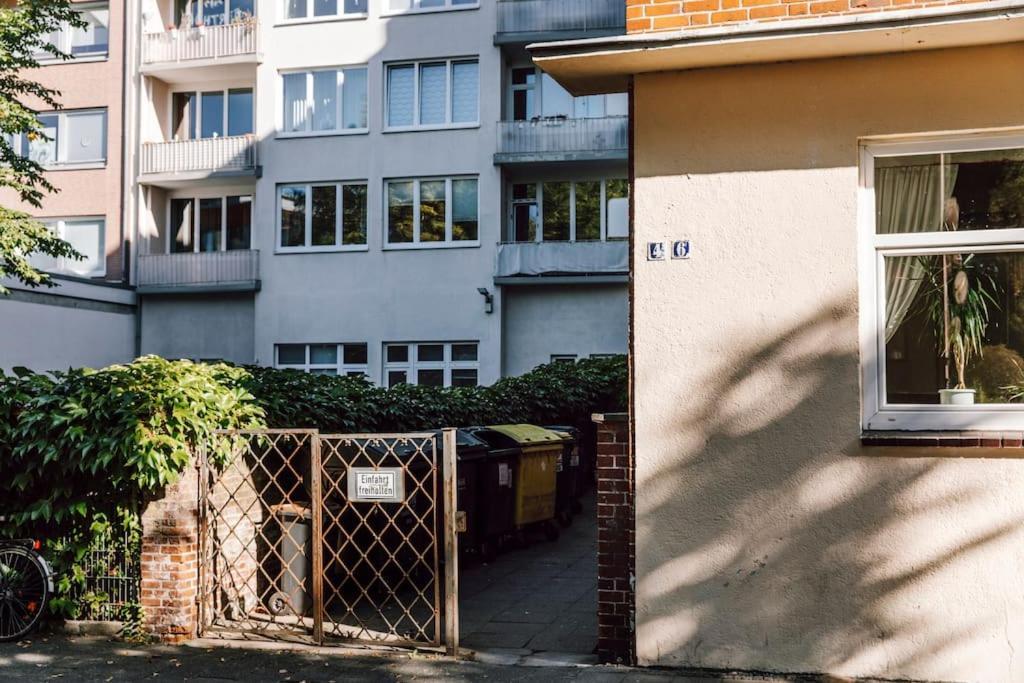 Komplett Neu: 2-Zi Zentral Im Altbau. 24H-Checkin キール エクステリア 写真